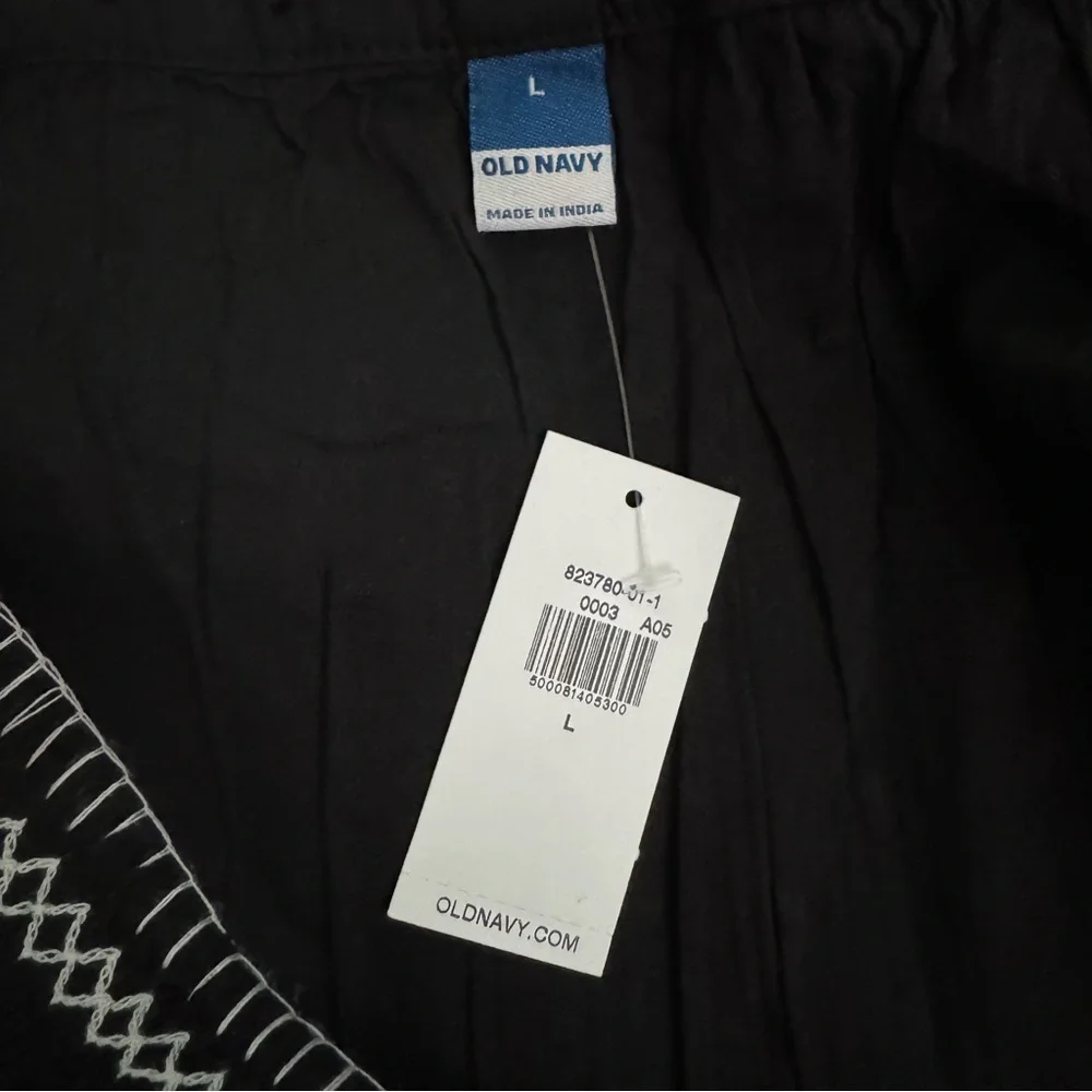 Old Navy Sleeveless Waist Defined Embroidered Clip Dot Maxi Dress Black NWT - Picture 15 of 16